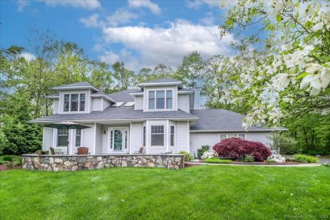 9 Maplewood Drive Danbury CT 06811