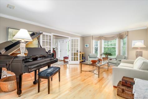 9 Maplewood Drive Danbury CT 06811