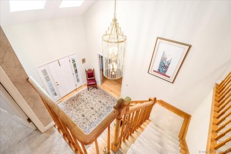 9 Maplewood Drive Danbury CT 06811