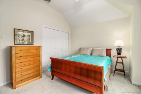 9 Maplewood Drive Danbury CT 06811