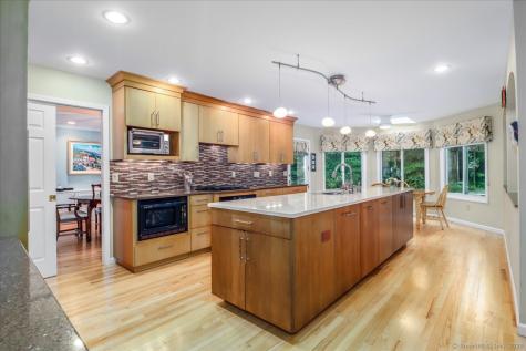 9 Maplewood Drive Danbury CT 06811