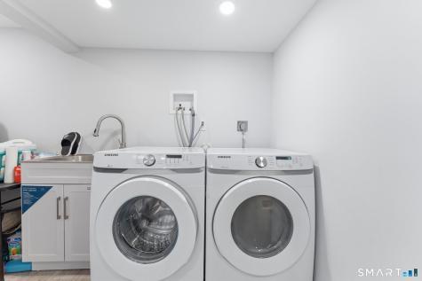 285 Dexter Drive Bridgeport CT 06606