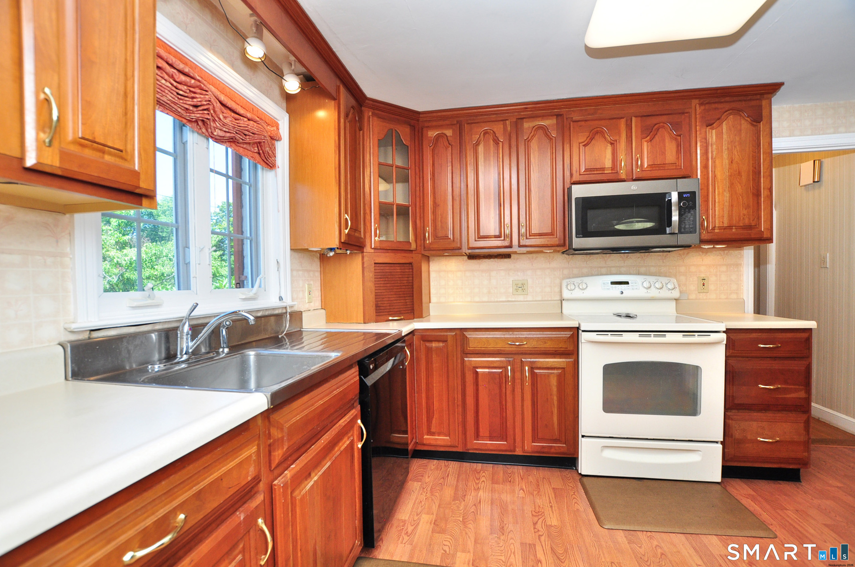 1210 Trout Brook Drive West Hartford CT 06119