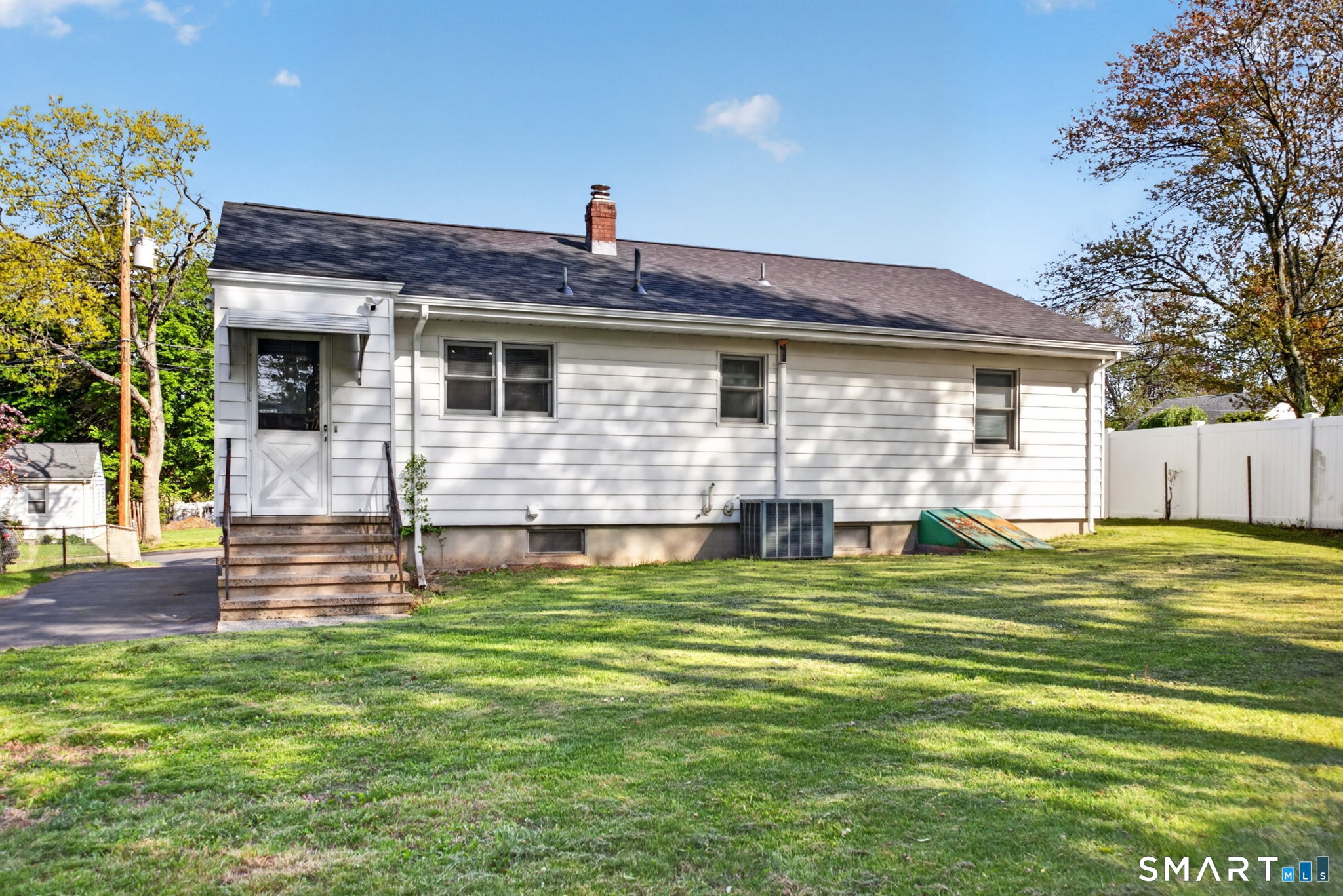 12 Church Street East Haven CT 06512