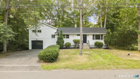 18 Happy Acres Road Clinton CT 06413