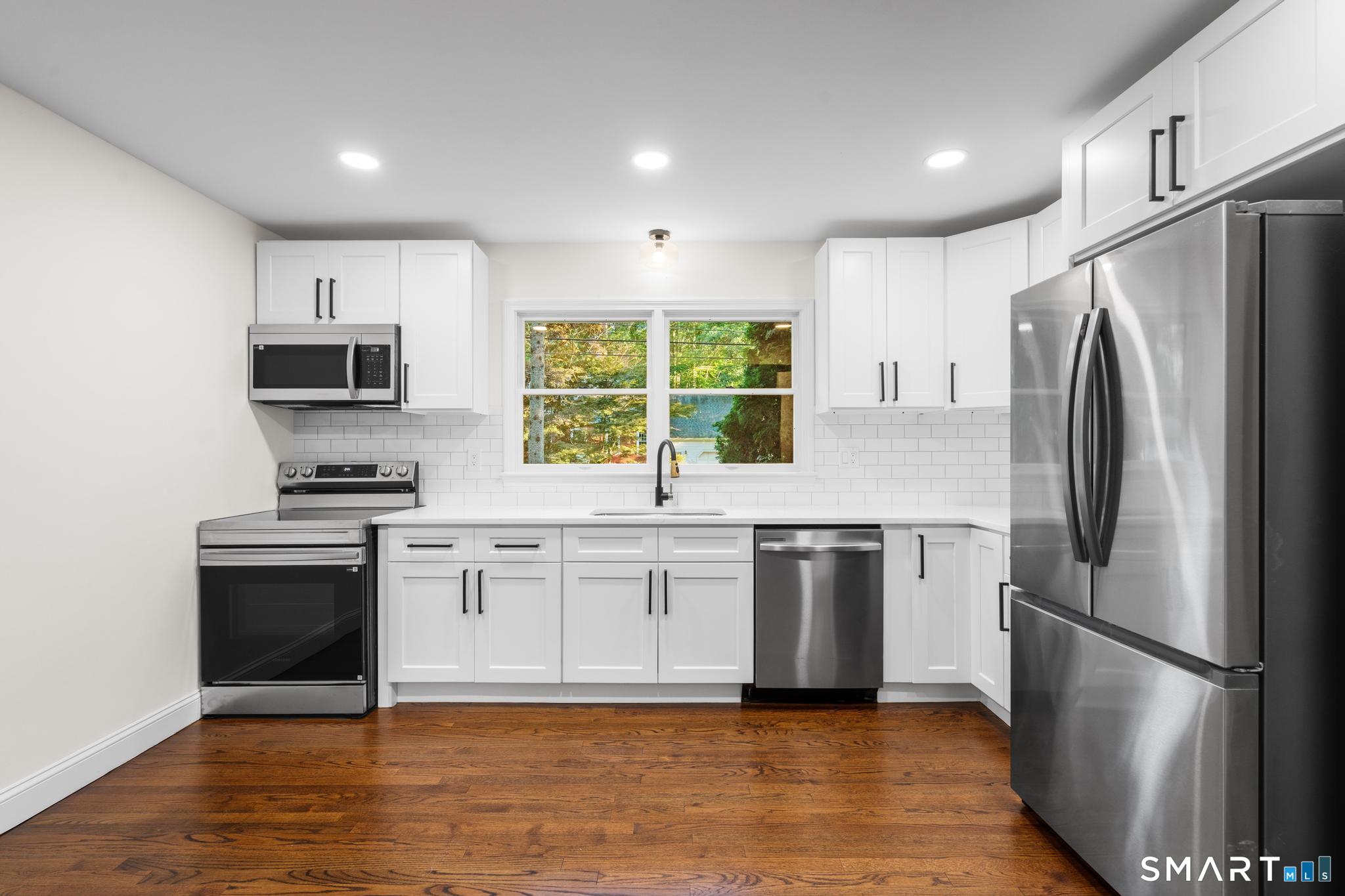 18 Happy Acres Road Clinton CT 06413