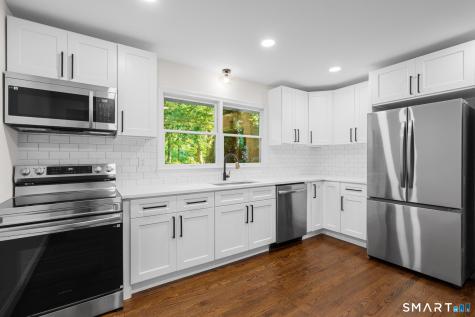 18 Happy Acres Road Clinton CT 06413