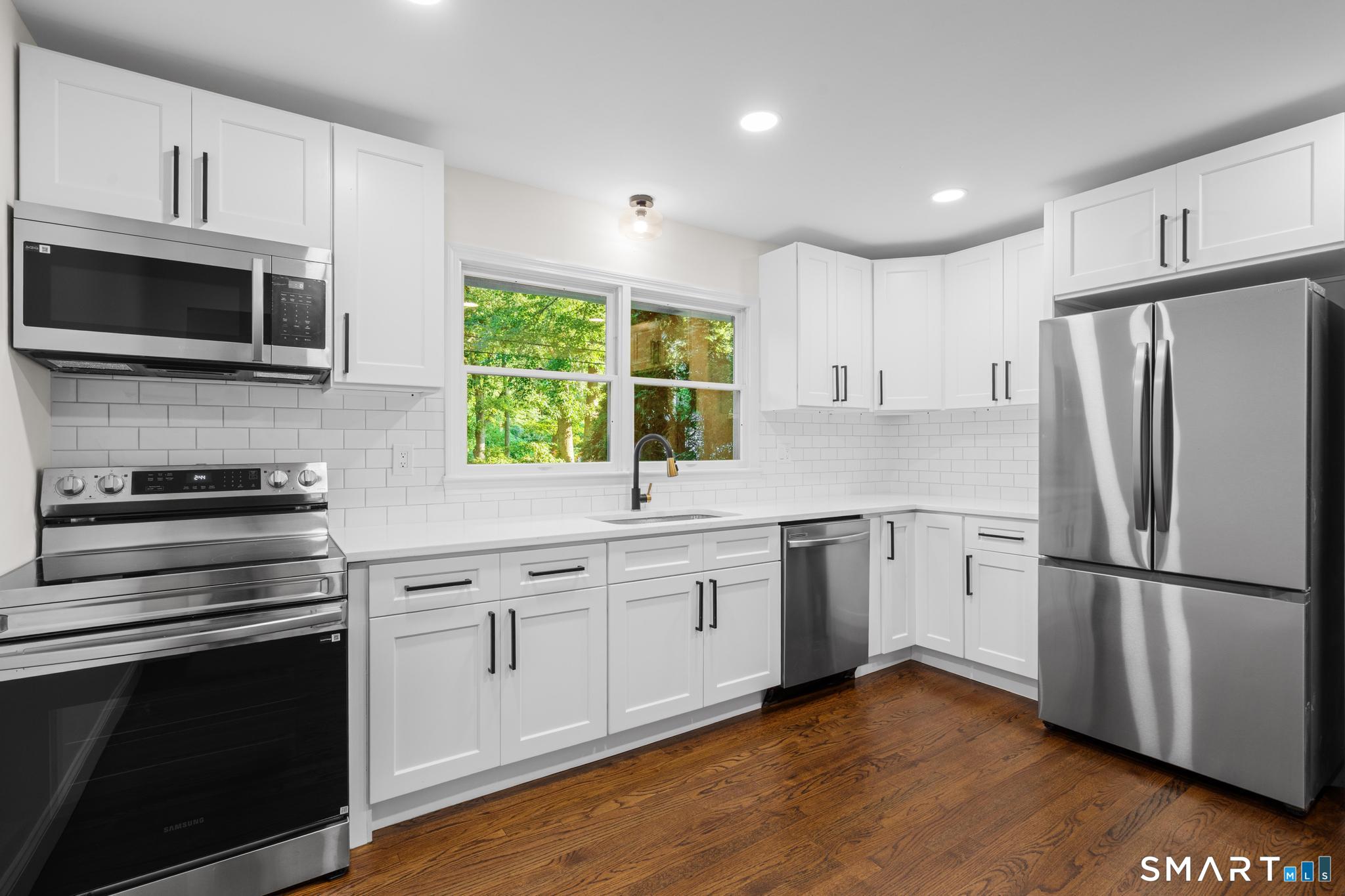18 Happy Acres Road Clinton CT 06413