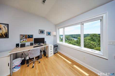 4 Nature Lane Shelton CT 06484