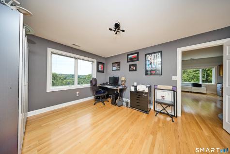 4 Nature Lane Shelton CT 06484