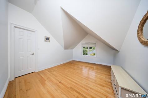 4 Nature Lane Shelton CT 06484