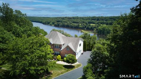 4 Nature Lane Shelton CT 06484