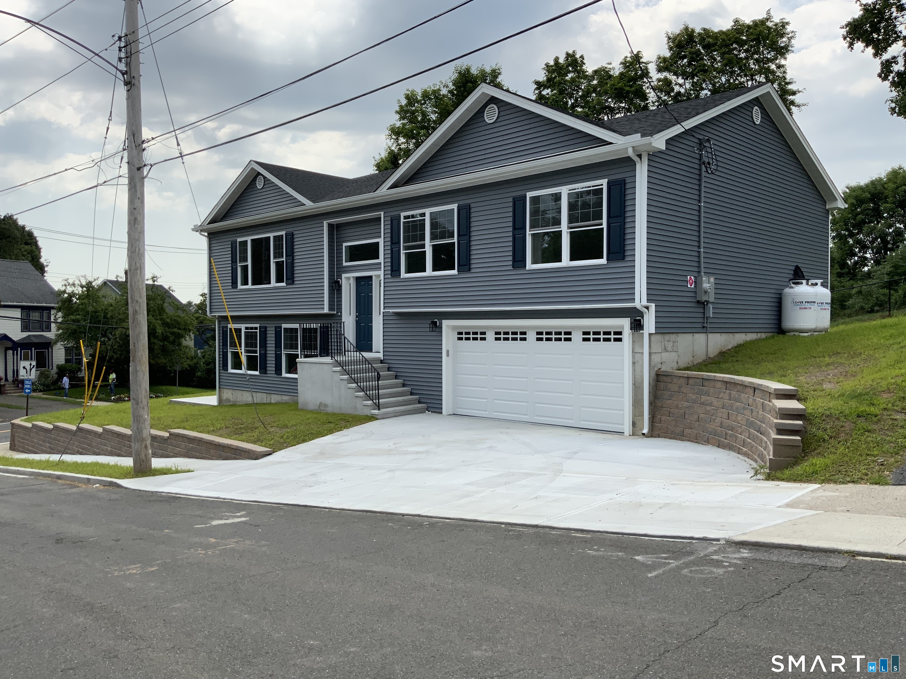 22 Florence Street West Haven CT 06516