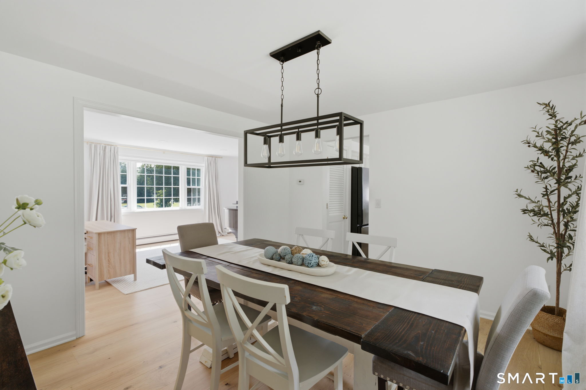 61 Broadleaf Circle Windsor CT 06095
