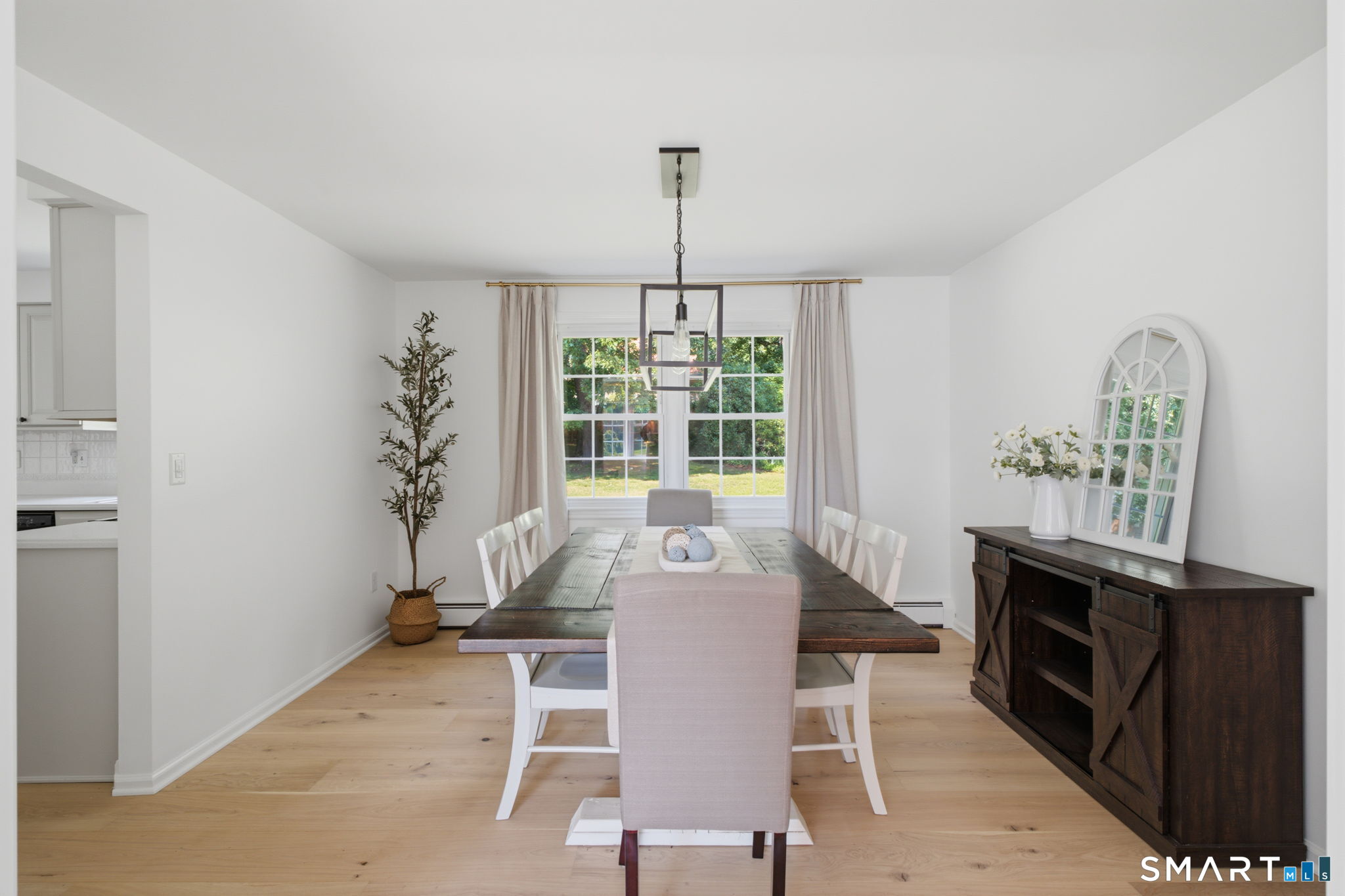 61 Broadleaf Circle Windsor CT 06095