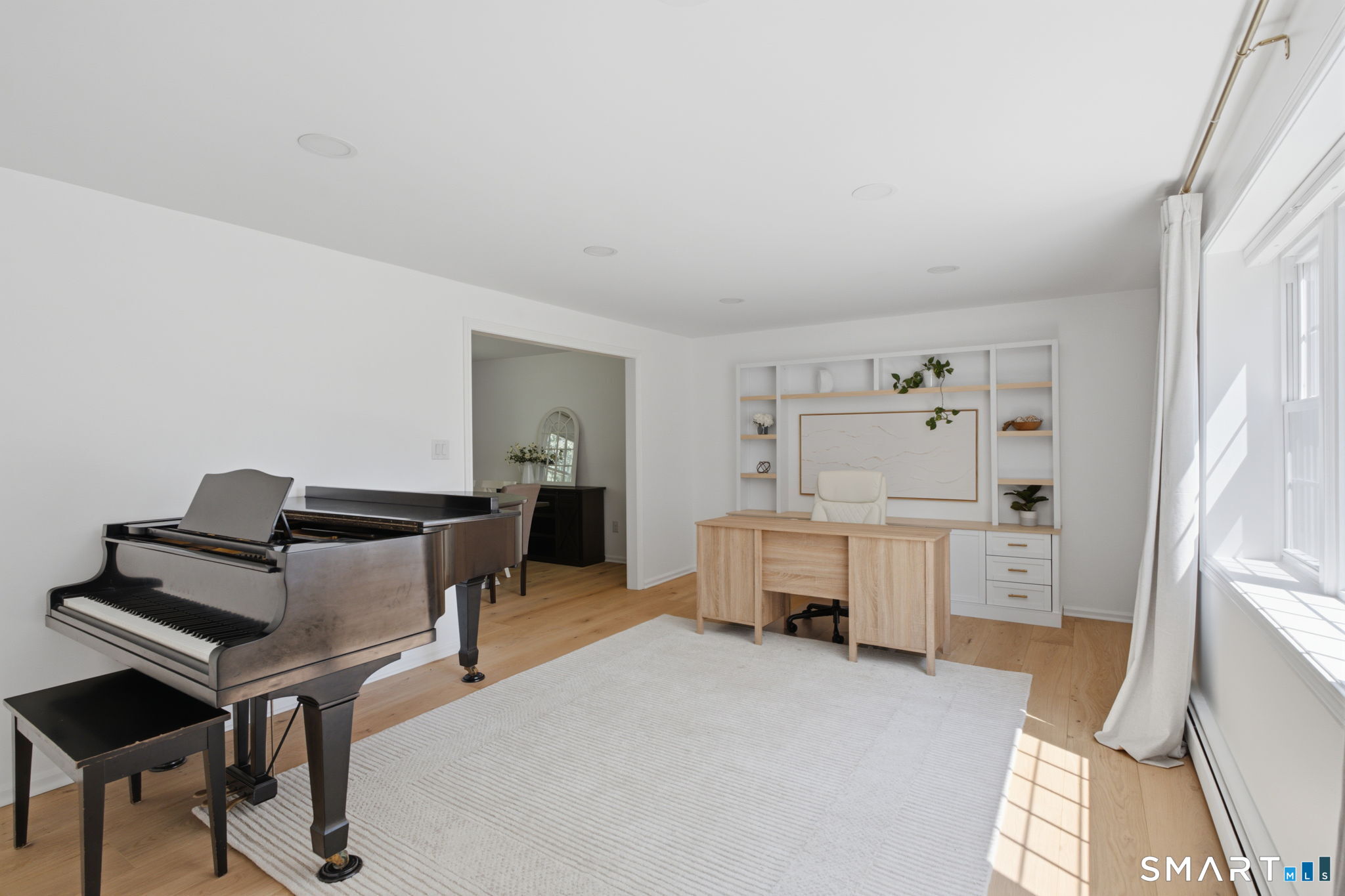 61 Broadleaf Circle Windsor CT 06095