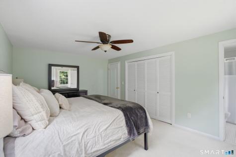 61 Broadleaf Circle Windsor CT 06095