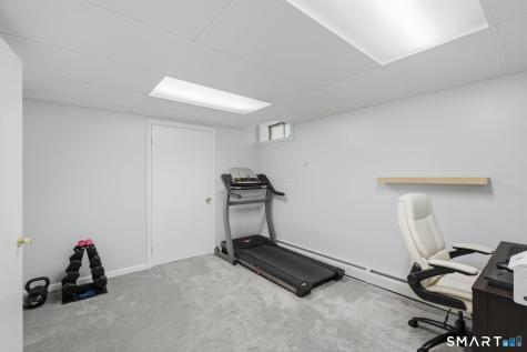 61 Broadleaf Circle Windsor CT 06095