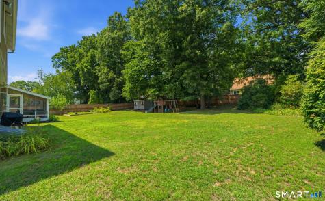 61 Broadleaf Circle Windsor CT 06095