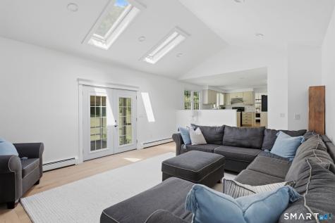 61 Broadleaf Circle Windsor CT 06095