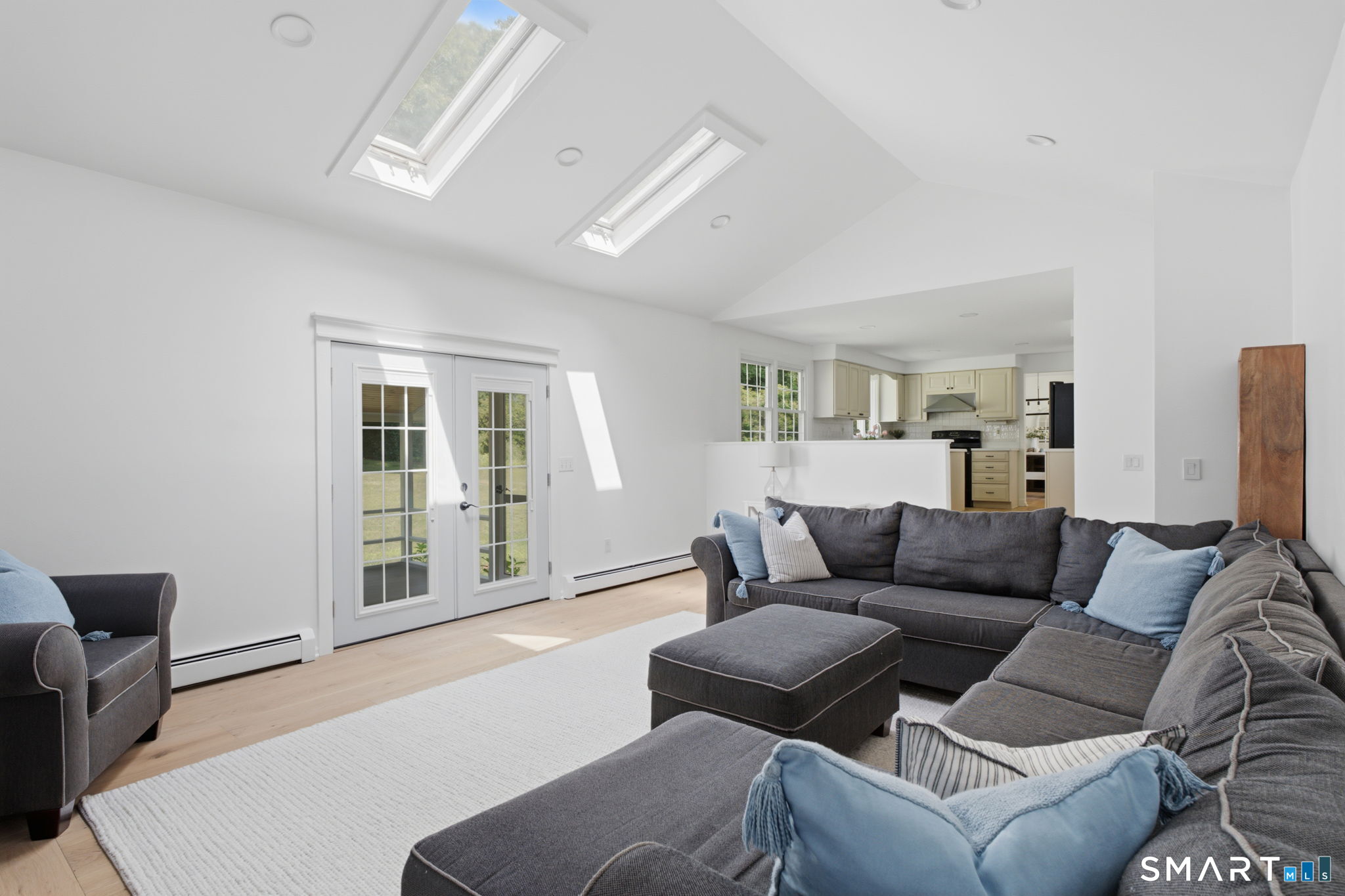 61 Broadleaf Circle Windsor CT 06095