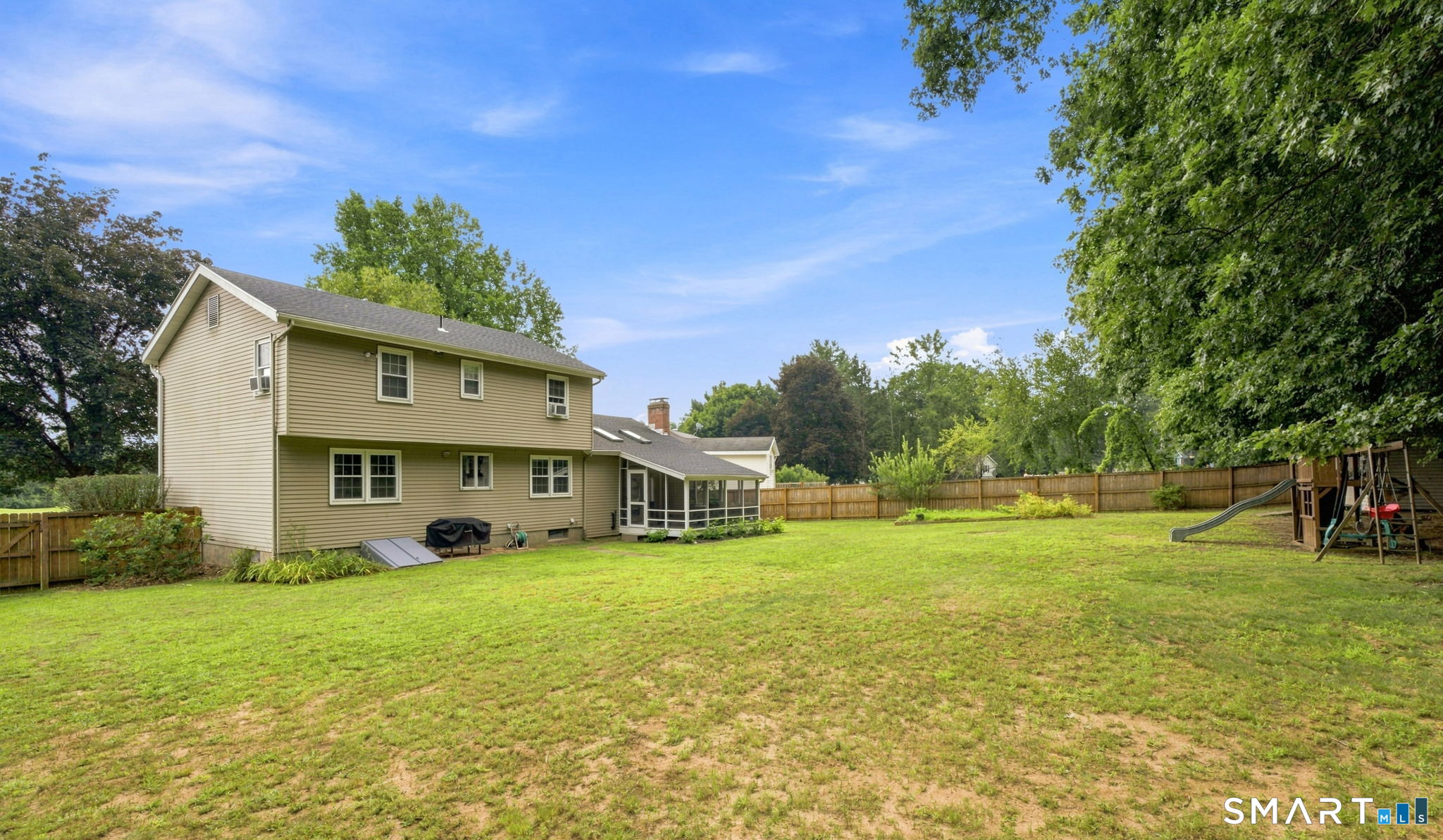 61 Broadleaf Circle Windsor CT 06095