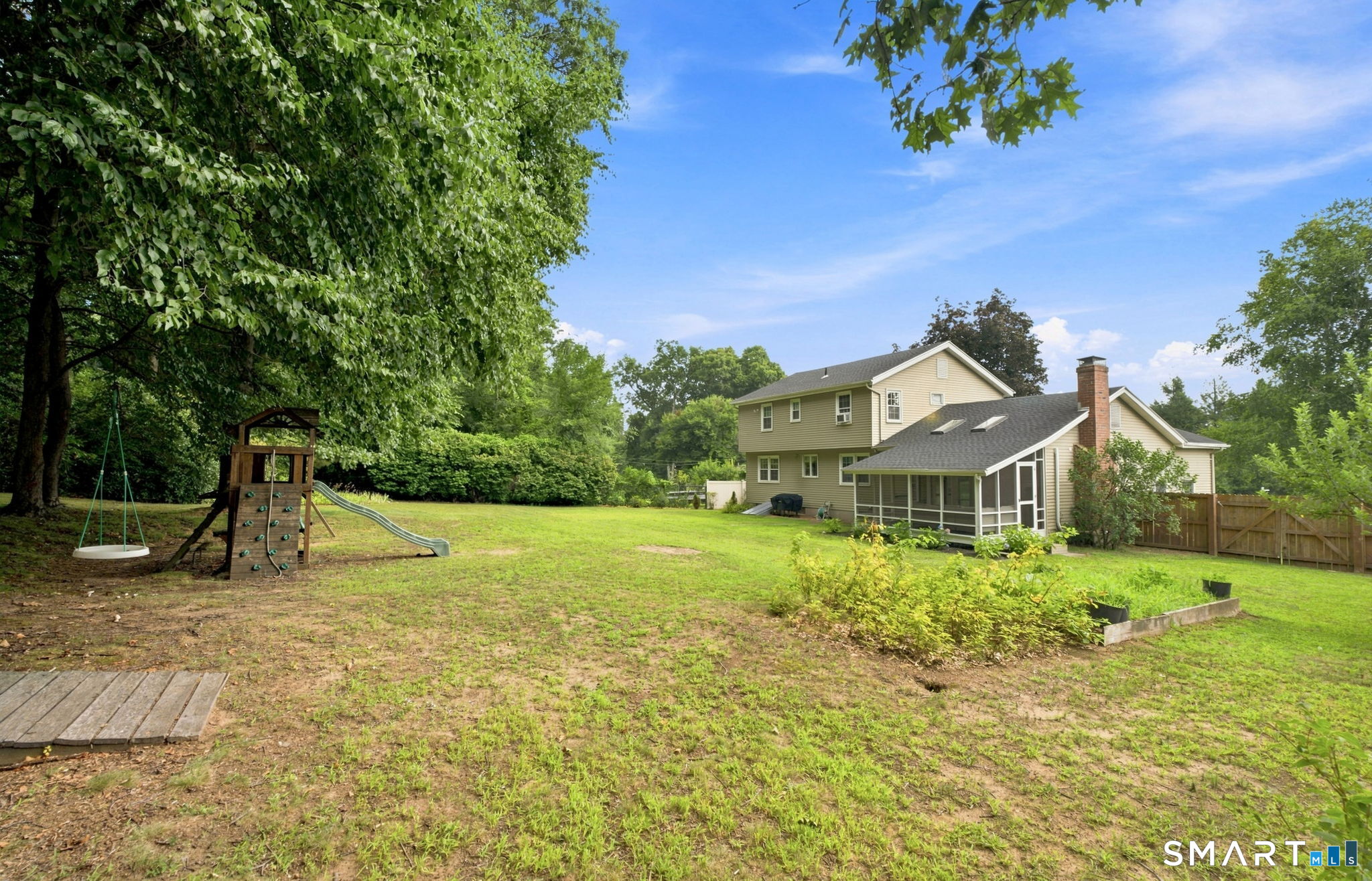 61 Broadleaf Circle Windsor CT 06095