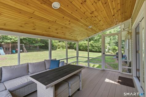 61 Broadleaf Circle Windsor CT 06095