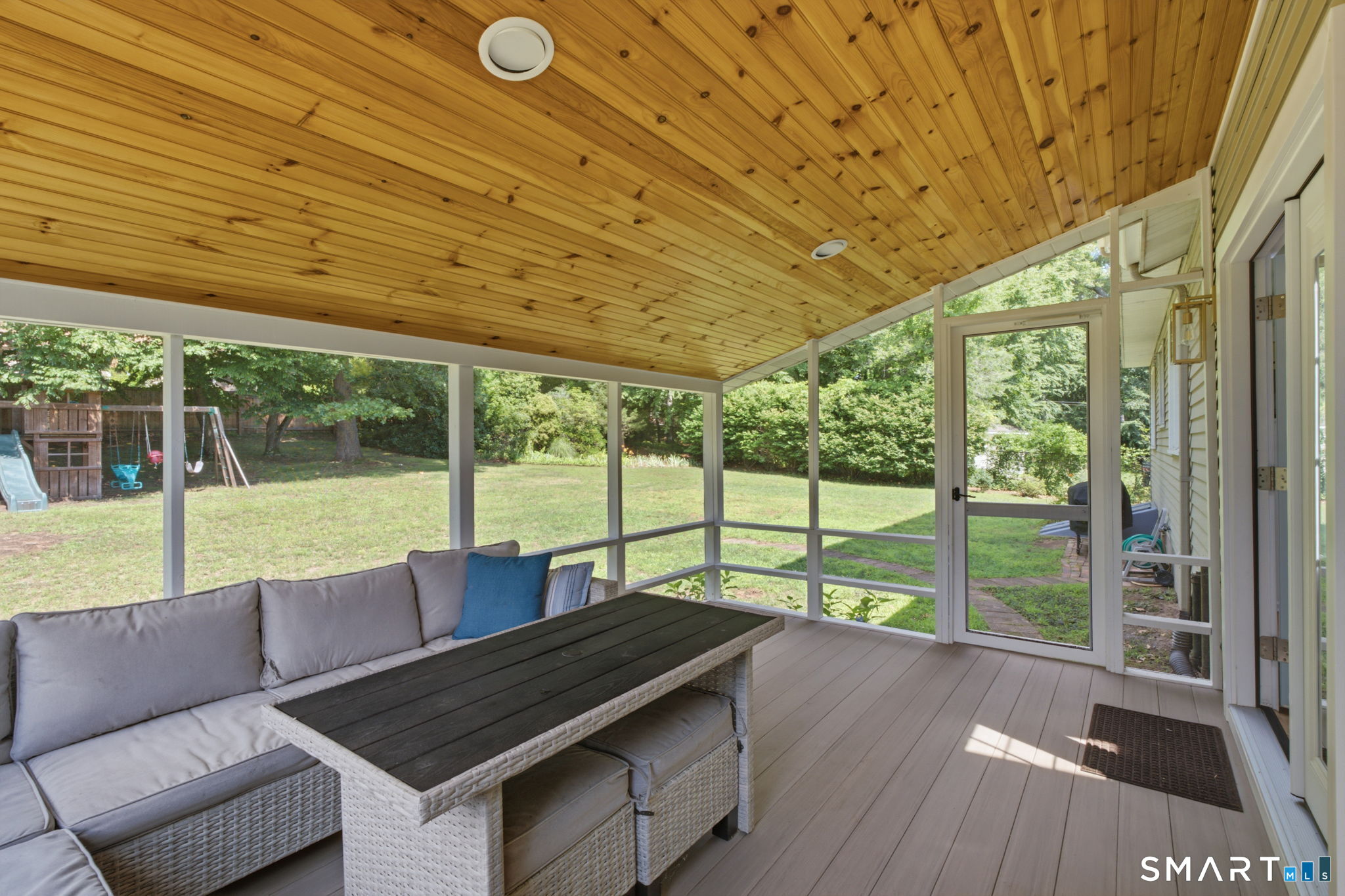 61 Broadleaf Circle Windsor CT 06095
