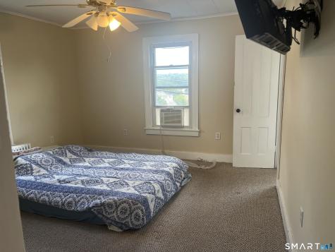 18 Summit Street Derby CT 06418