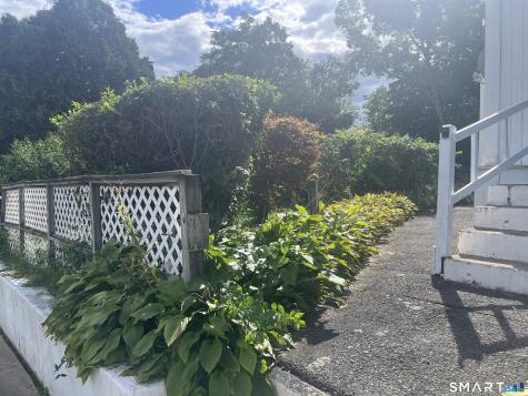 18 Summit Street Derby CT 06418