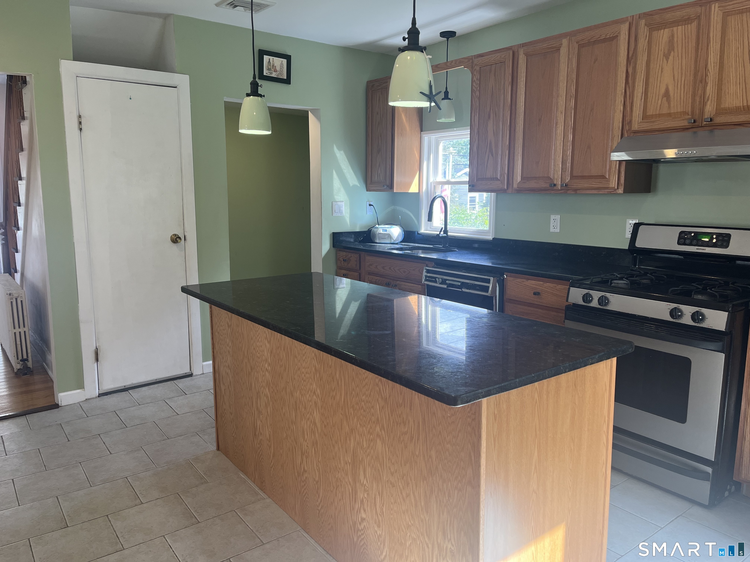 18 Summit Street Derby CT 06418