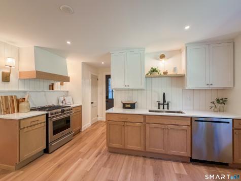 24 Sandy Beach Road Ellington CT 06029