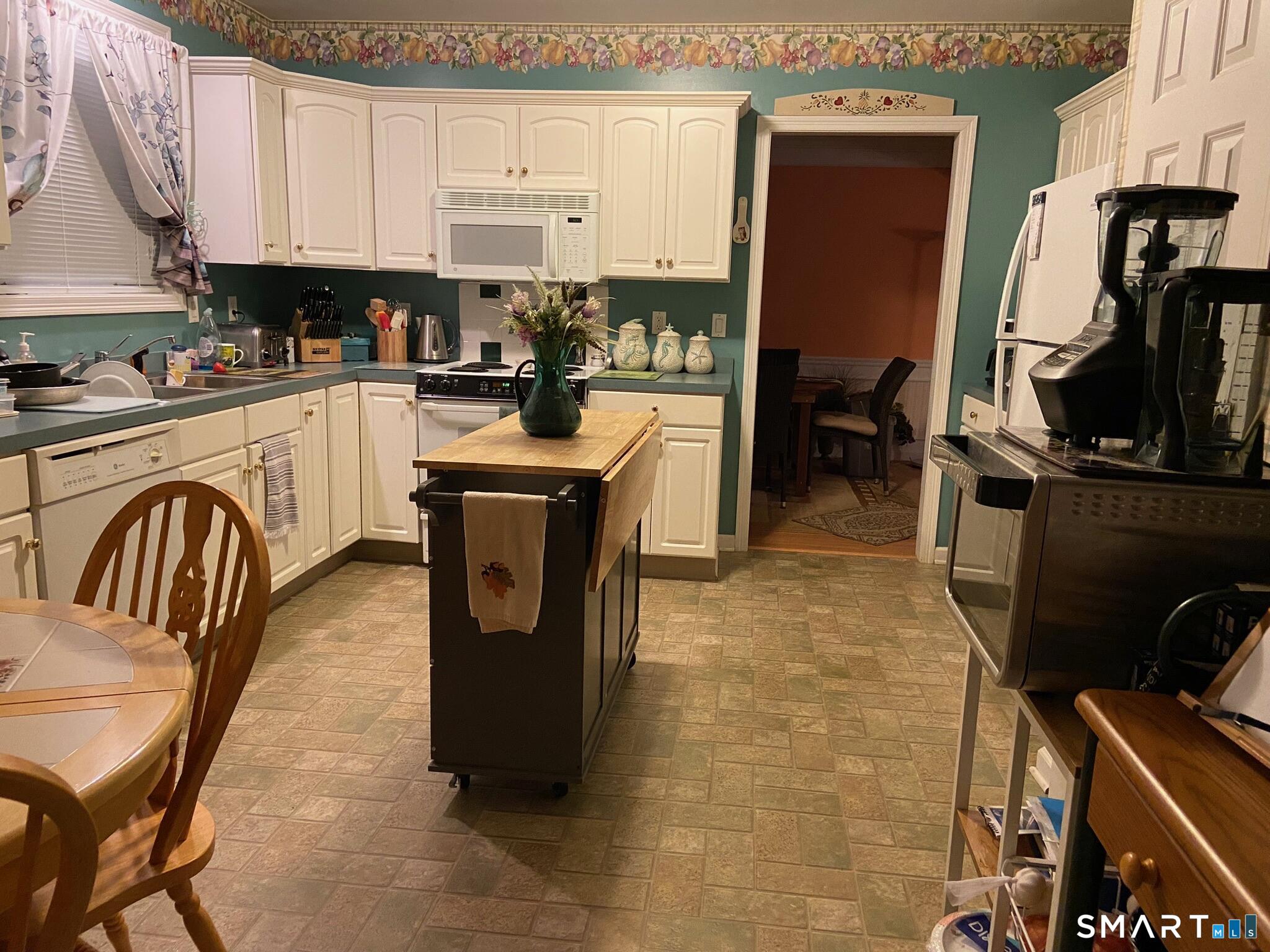 26 Beechwood Drive Waterford CT 06385