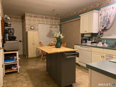 26 Beechwood Drive Waterford CT 06385