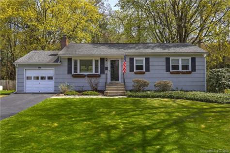 67 Taunton Road Fairfield CT 06824