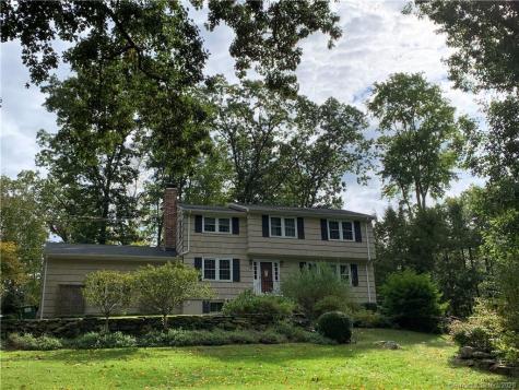 35 Arapaho Road Brookfield CT 06804