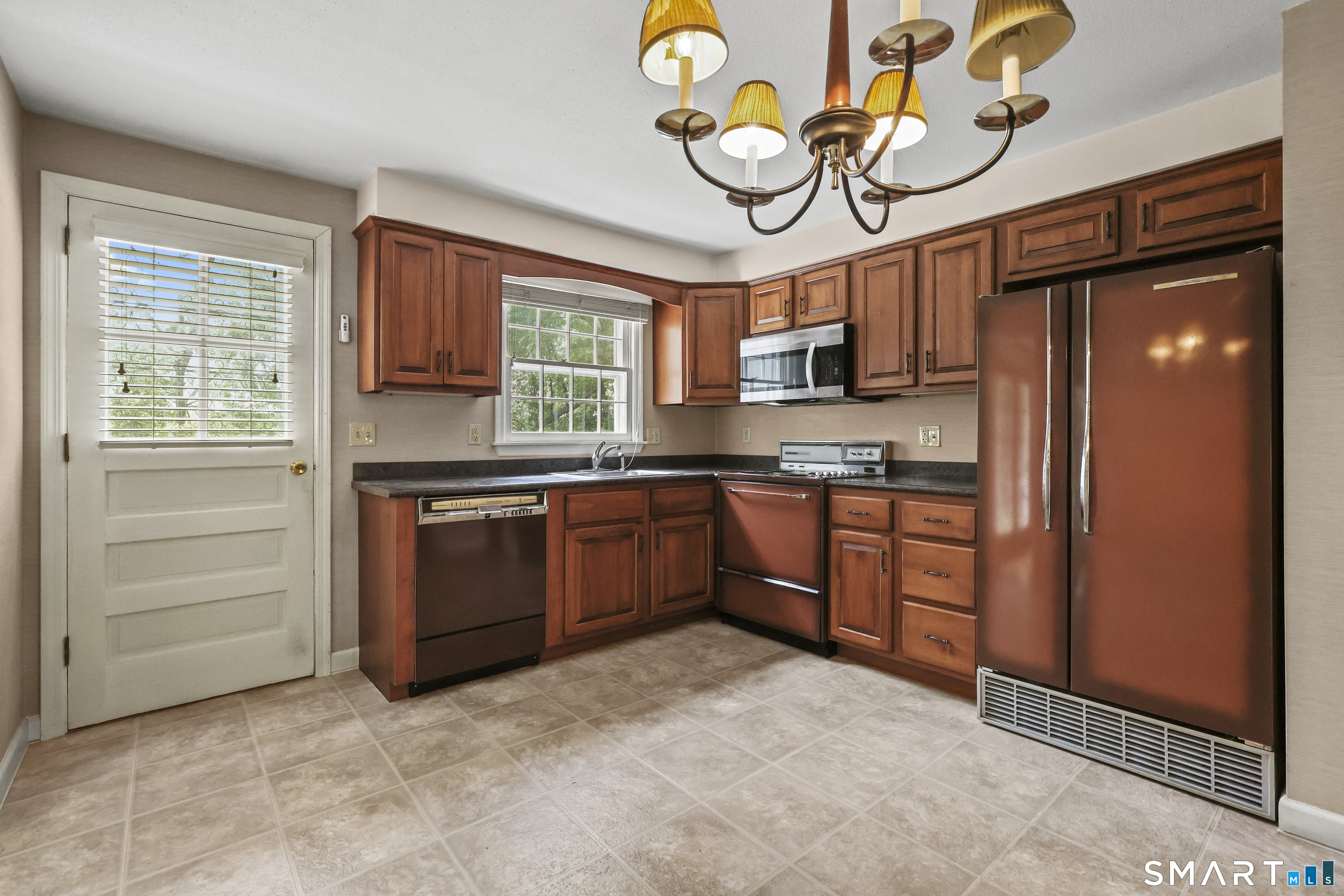 17 Howard Drive Vernon CT 06066