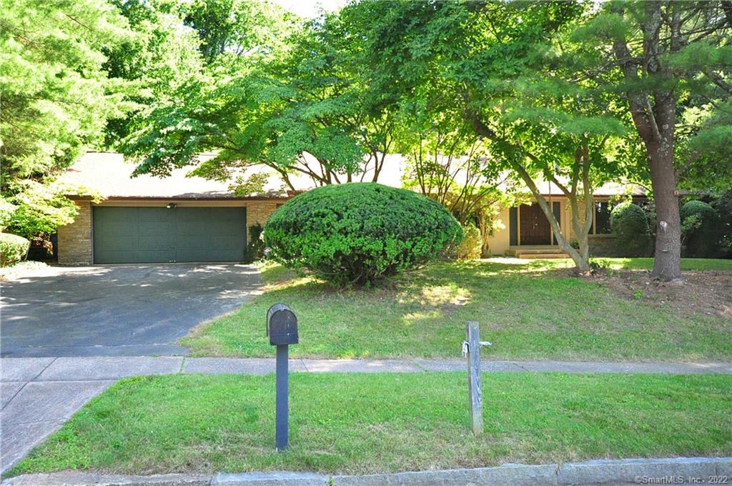 125 Highwood Drive Manchester CT 06040
