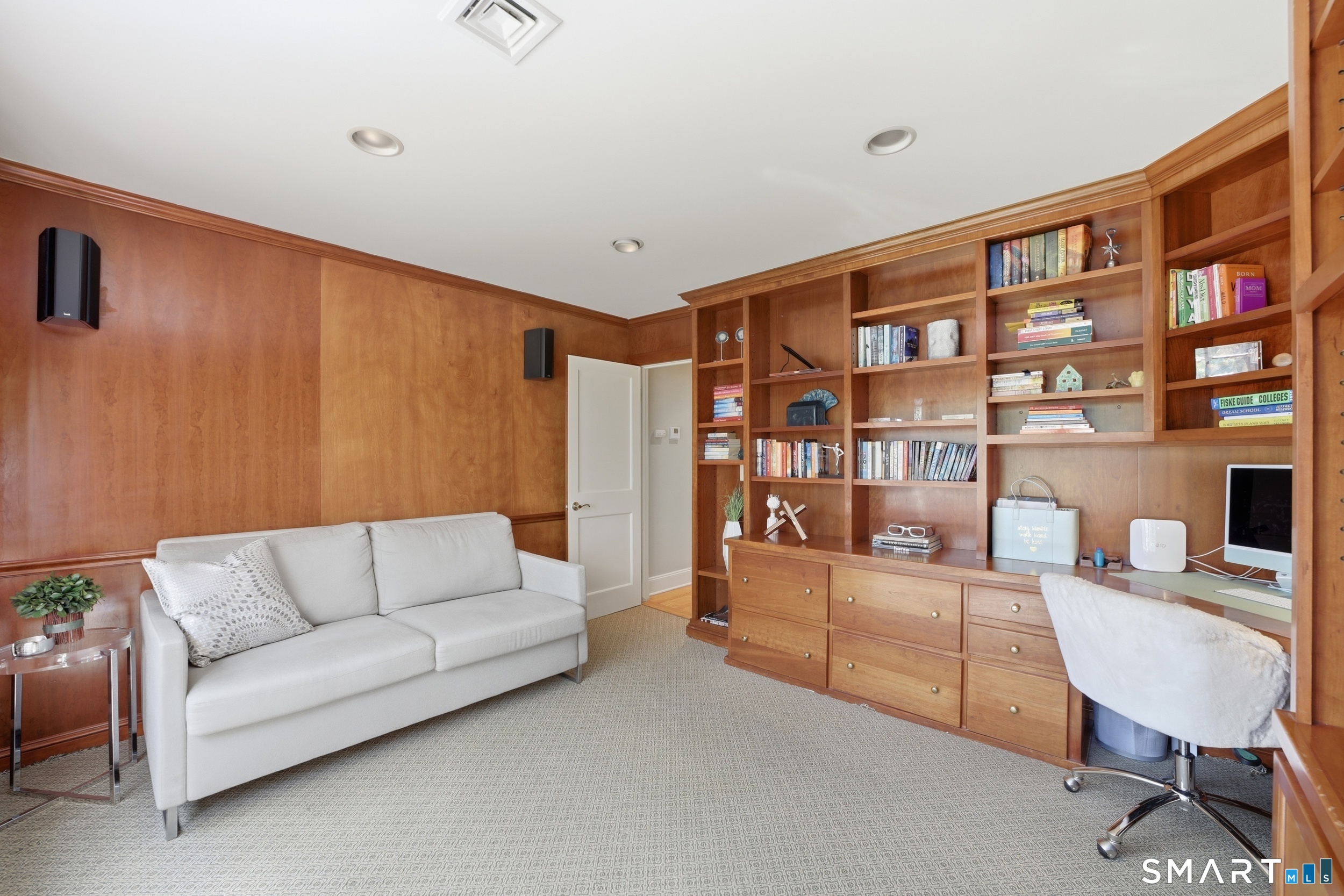 21 Nearwater Lane Darien CT 06820
