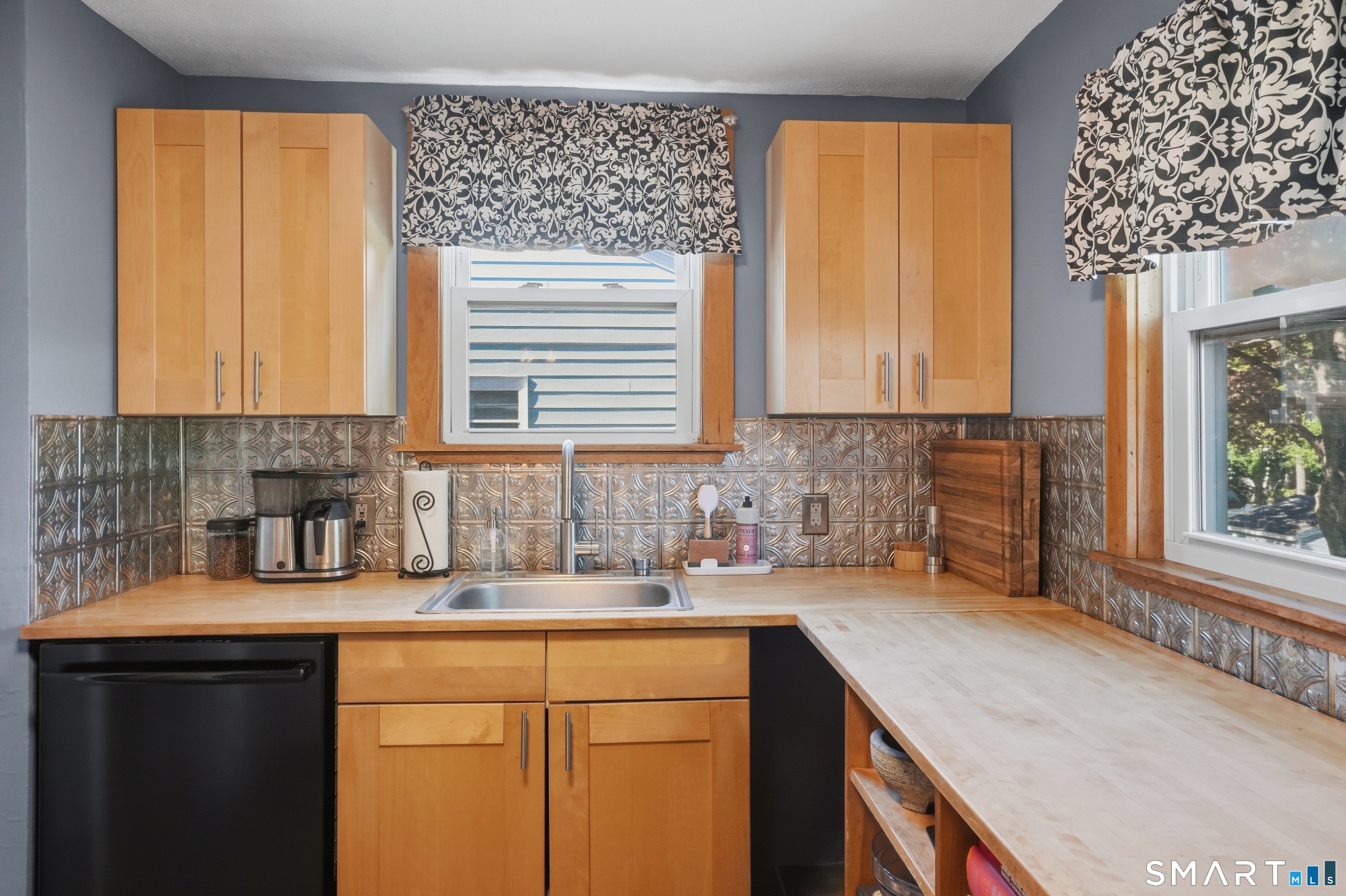 19 Draper Avenue Meriden CT 06450