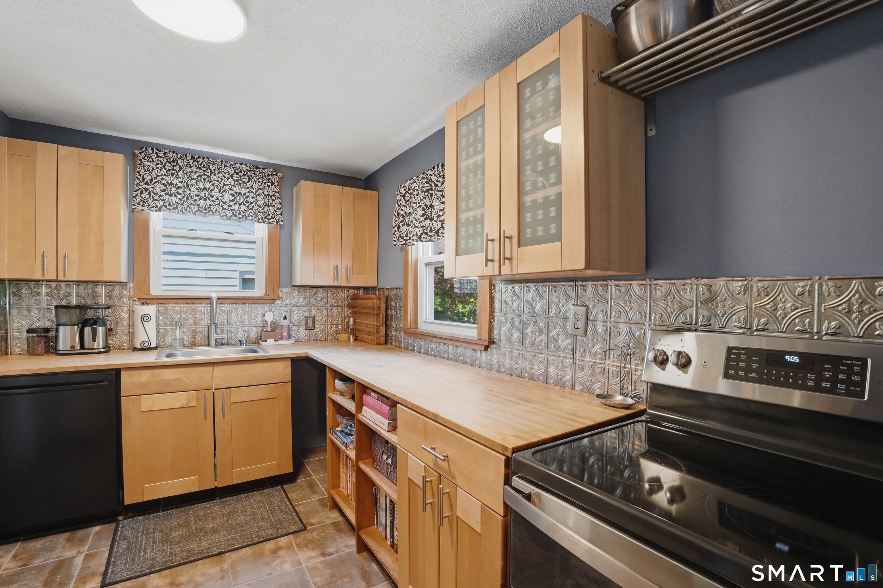 19 Draper Avenue Meriden CT 06450