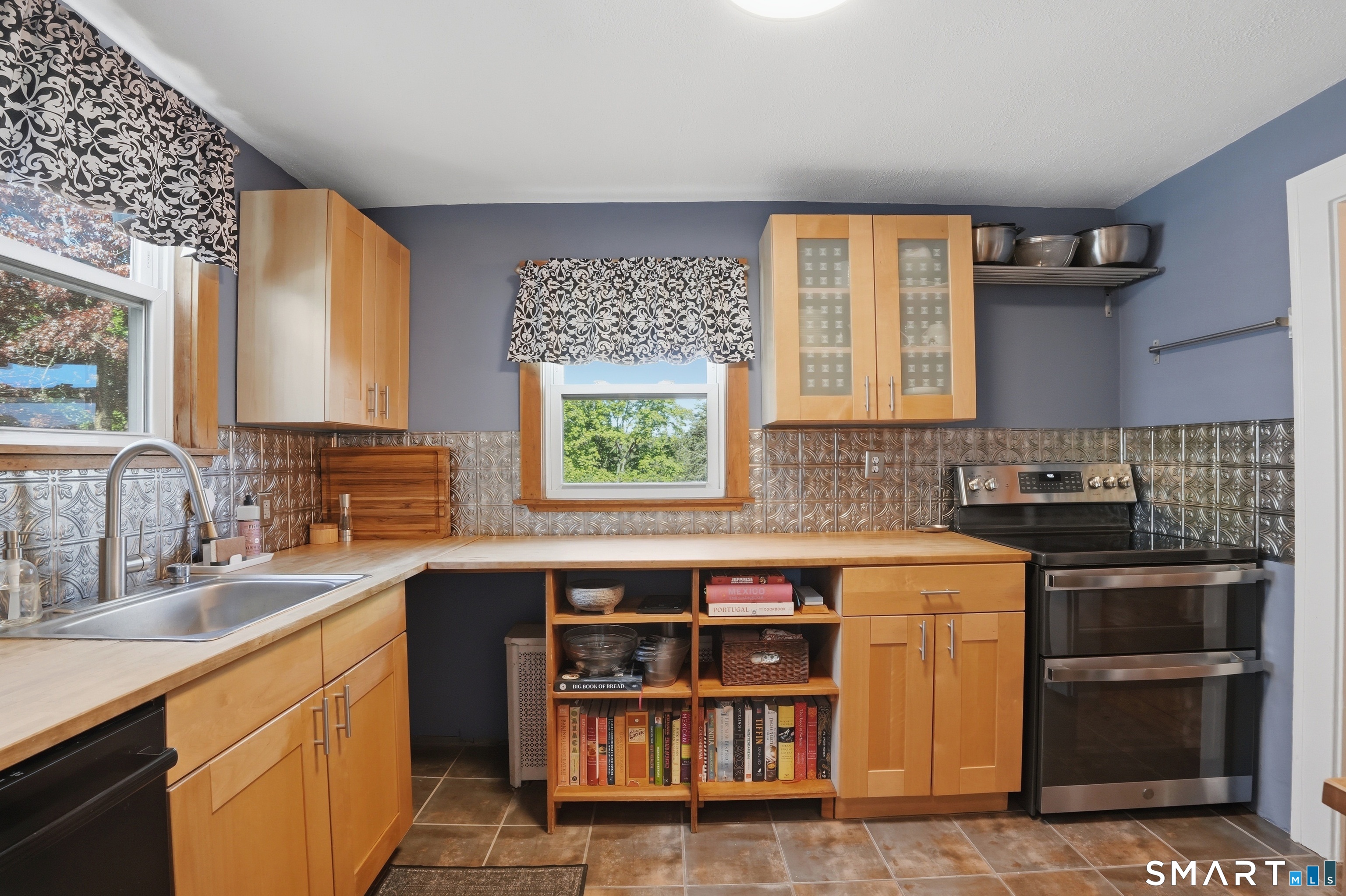 19 Draper Avenue Meriden CT 06450