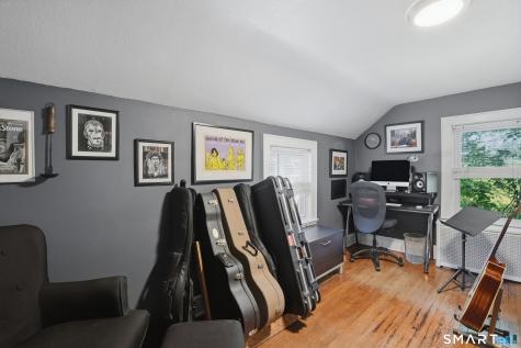 19 Draper Avenue Meriden CT 06450