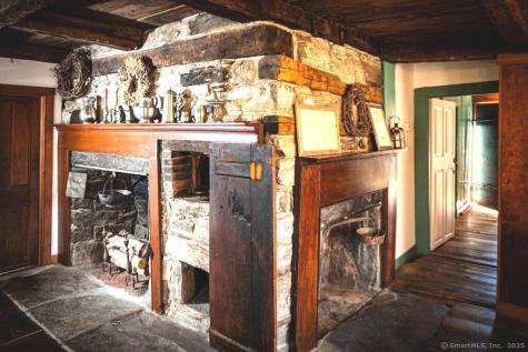 131 Cow Hill Road Clinton CT 06413