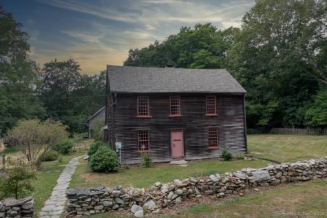 131 Cow Hill Road Clinton CT 06413