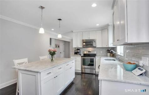 8 Ferndale Drive Easton CT 06612