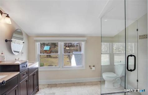 8 Ferndale Drive Easton CT 06612