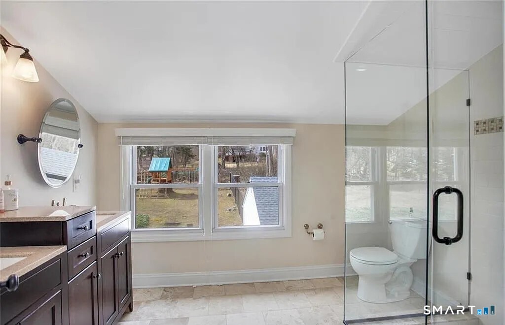 8 Ferndale Drive Easton CT 06612