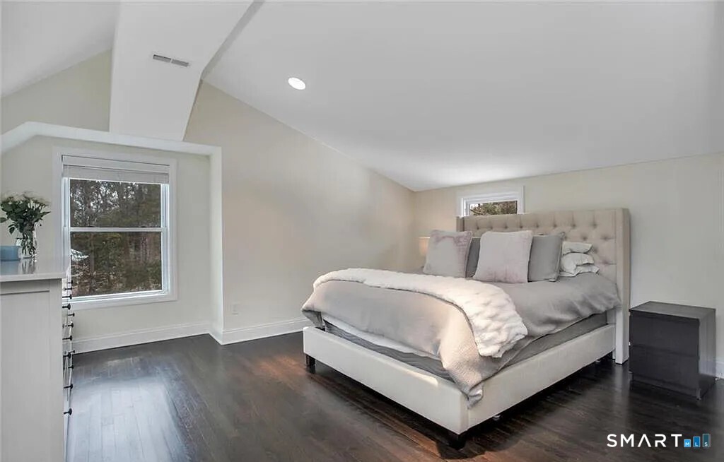 8 Ferndale Drive Easton CT 06612